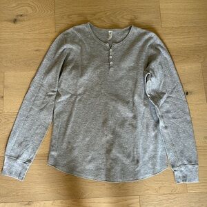 Grey men’s long sleeve